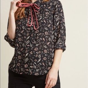 ModCloth 4x blouse with musical notes
